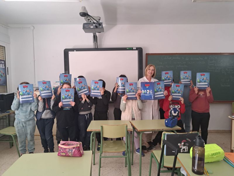 Enfermeras escolares enseñan a detectar un ictus a niños de la Alpujarra y de la costa de Granada